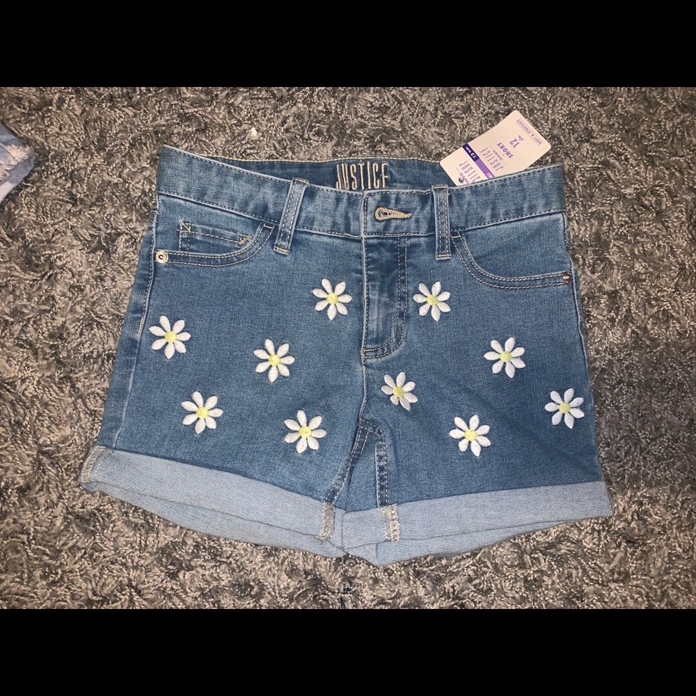 Daisy denim shorts